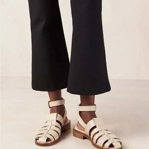 (NWT original box) ALOHAS Cream Perry Fisherman Sandal